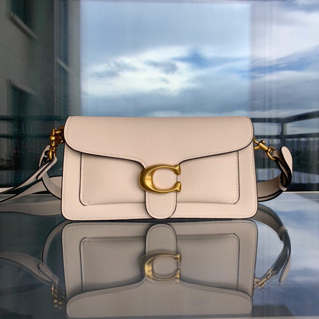 Coach (Tabby 26 Shoulder Bag)