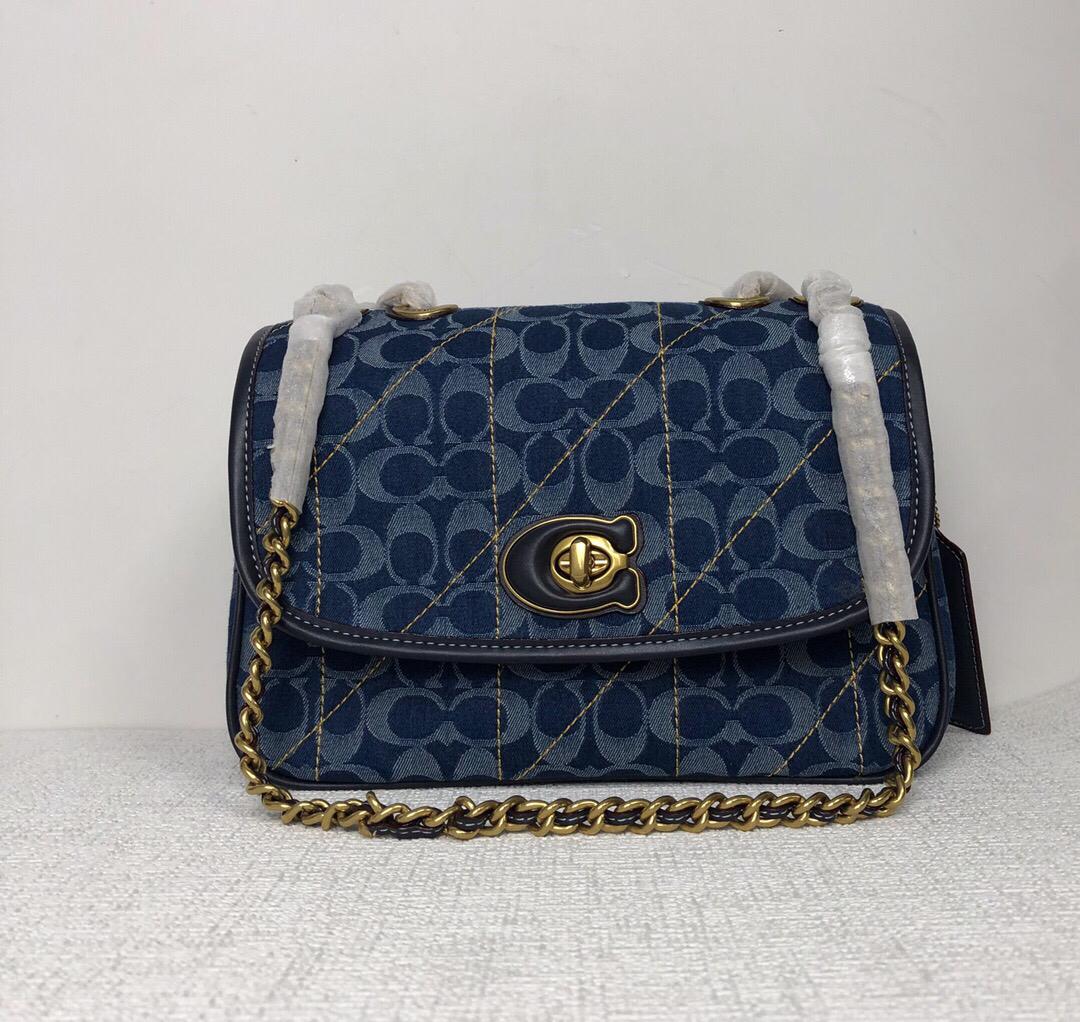 Coach (Pillow Madison Shoulder Bag)