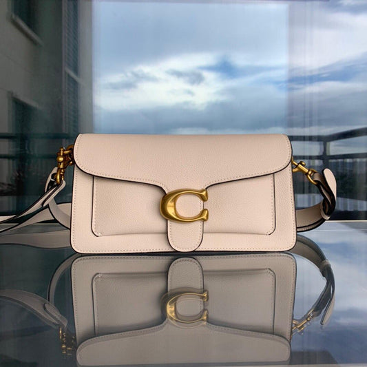Coach (Tabby 26 Shoulder Bag)