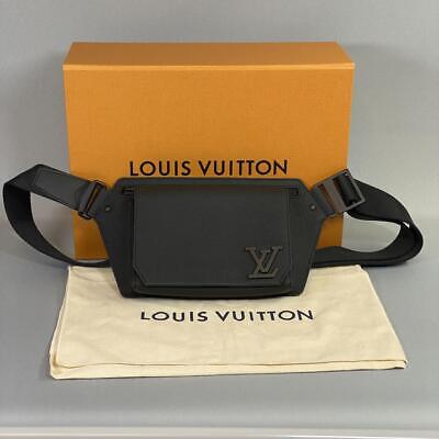 Louis Vuitton (Men Takeoff Slingbag)